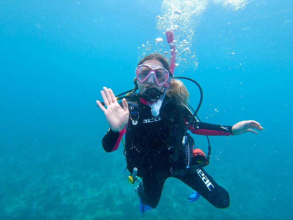 Amanda Di Perna with the Florida International University Surfrider Student Club Scuba diving