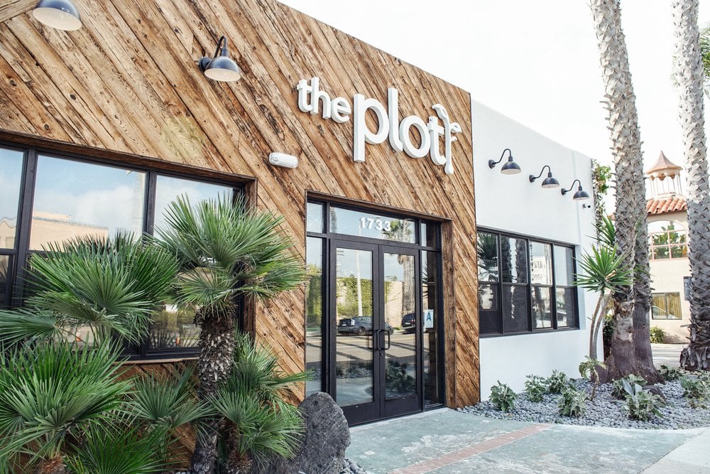 FirstLook_PlotRestaurant_KimberlyMotos-2