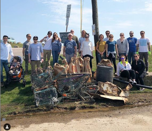 Lighthouse Cleanup group photo