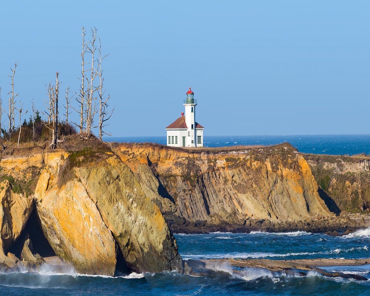 Oregon - Lighthouse Beach